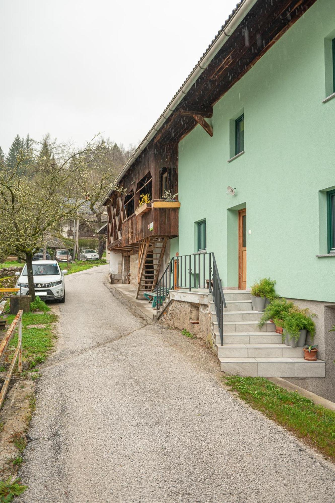 Ferienwohnung Zelena Hisa Pri Bjov Bohinjska Bela Exterior foto